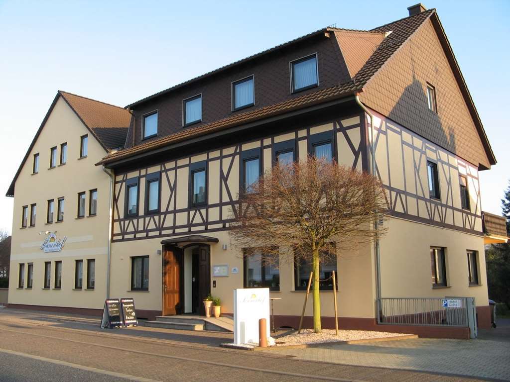 Land-gut-Hotel Hotel Sonnenhof Obersuhl Buitenkant foto